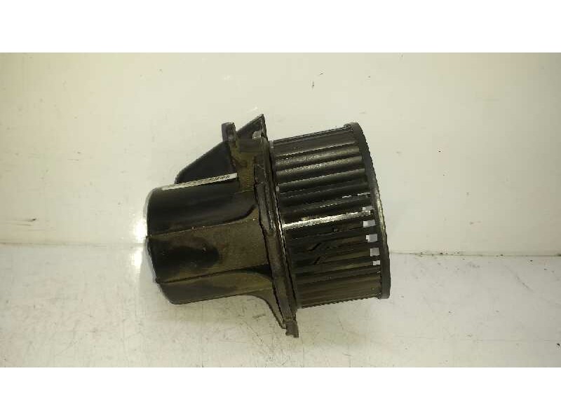 Recambio de motor calefaccion para peugeot 307 berlina (s2) xr referencia OEM IAM PF2A2 B9506 