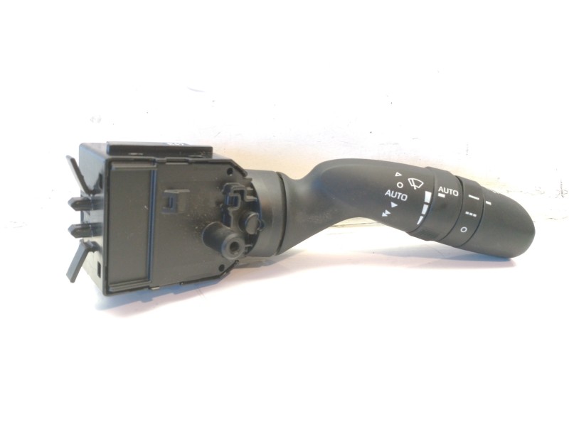 Recambio de mando limpia para toyota rav 4 executive hybrid referencia OEM IAM 8465242200  
