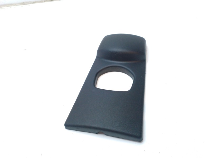 Recambio de moldura para peugeot partner kombi 1.6 blue-hdi fap referencia OEM IAM 9683362477  