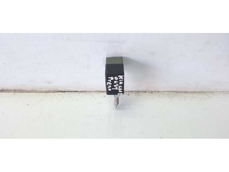 Recambio de sensor para kia cee´d sporty wagon active referencia OEM IAM 938103K000  
