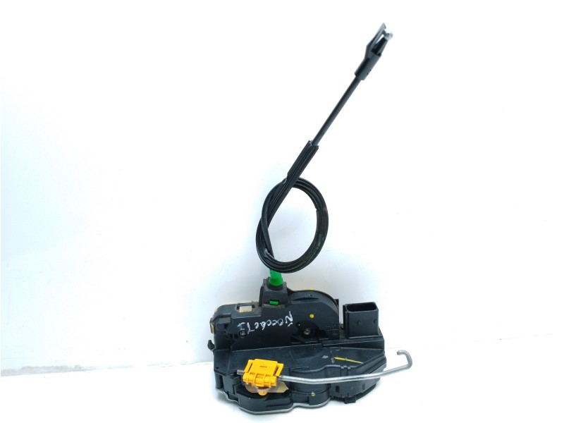 Recambio de cerradura puerta trasera izquierda para opel insignia berlina cosmo referencia OEM IAM 13579557  