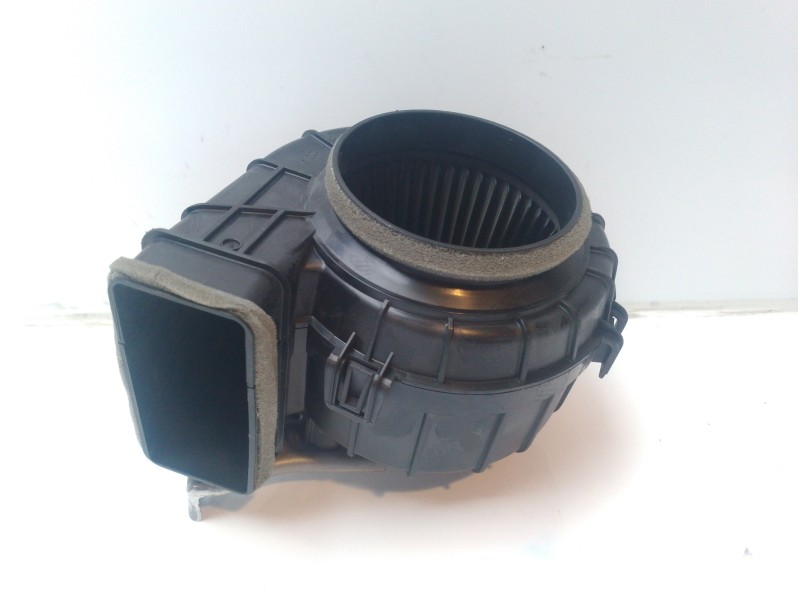 Recambio de ventilador calefaccion para toyota rav4 referencia OEM IAM G923033050  
