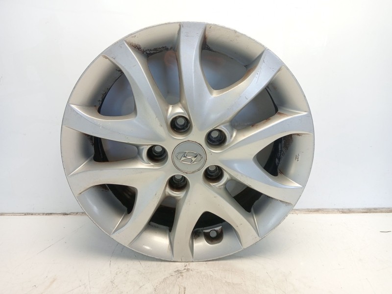 Recambio de llanta para hyundai i30cw 1.6 crdi cat referencia OEM IAM 529102L300  