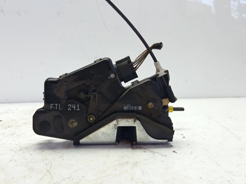 Recambio de cerradura puerta trasera izquierda para bmw serie 3 berlina (e46) referencia OEM IAM 51227011309  