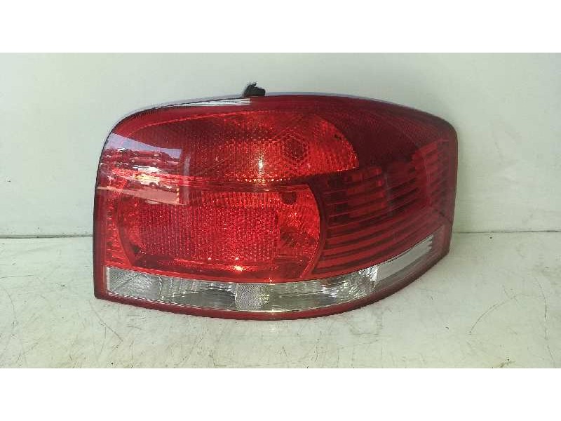 Recambio de piloto trasero derecho para audi a3 (8p) 1.9 tdi ambiente referencia OEM IAM 8P0945096  