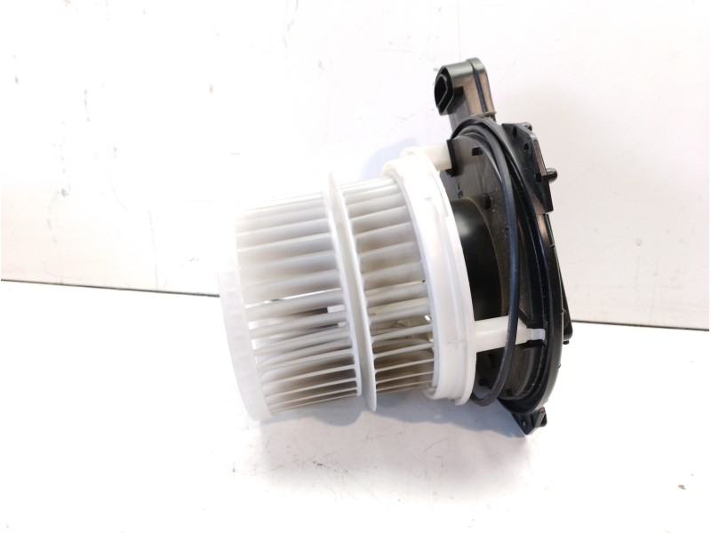 Recambio de electroventilador para toyota rav4 referencia OEM IAM 8710358080  