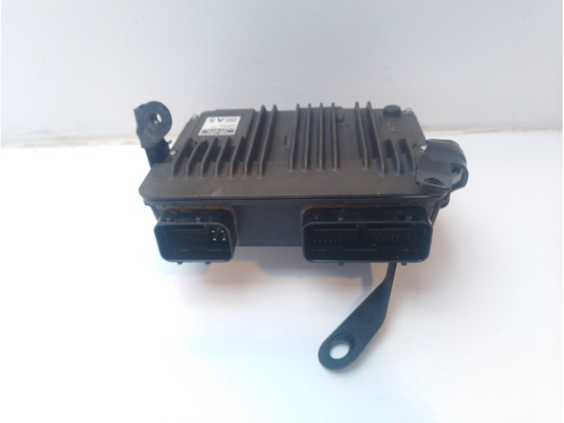 Recambio de centralita motor uce para toyota rav4 referencia OEM IAM 896614AA50 2763002930 