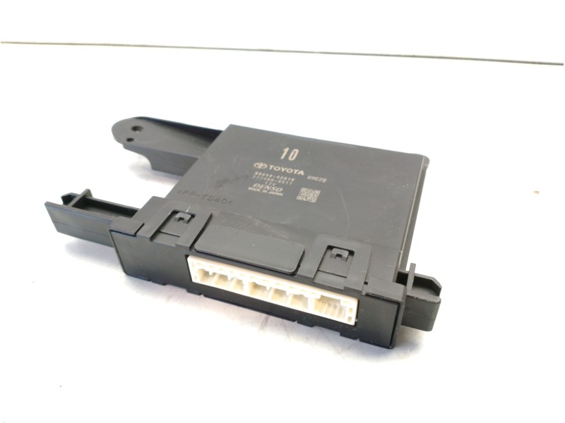 Recambio de modulo electronico para toyota rav4 referencia OEM IAM 8865042810 2774008511 