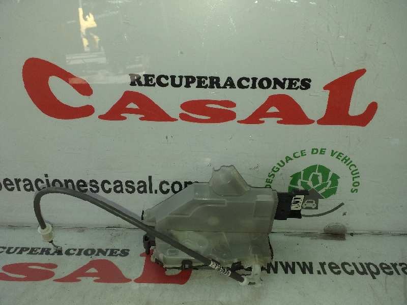 Recambio de cerradura puerta delantera derecha para peugeot 3008 1.6 hdi fap referencia OEM IAM 16942678 4516A0707I2 30300802977