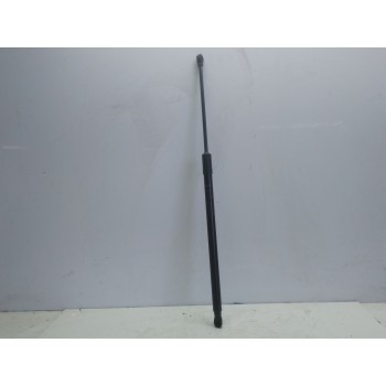 AMORTIGUADOR PORTON TRASERO DERECHO 689600D190 