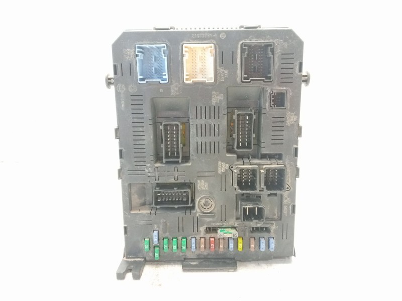 Recambio de caja reles / fusibles para peugeot 308 referencia OEM IAM 1613317180  
