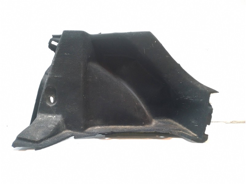 Recambio de molduras traseras para toyota corolla (e21) hybrid advance referencia OEM IAM 6473002220C0  