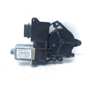 MOTOR ELEVALUNAS TRASERO DERECHO 834602R010 