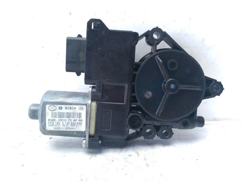 Recambio de motor elevalunas trasero derecho para hyundai i30cw 1.6 crdi cat referencia OEM IAM 834602R010  