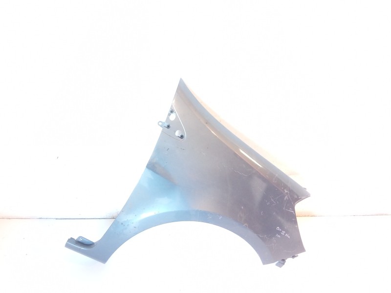Recambio de aleta delantera derecha para renault clio iii expression referencia OEM IAM 7701476103  