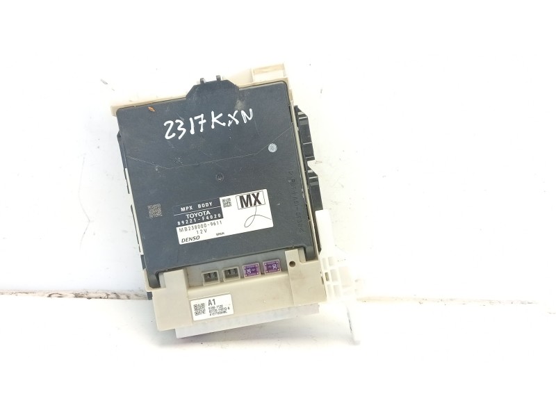 Recambio de modulo electronico para toyota c-hr referencia OEM IAM 82730F4010  