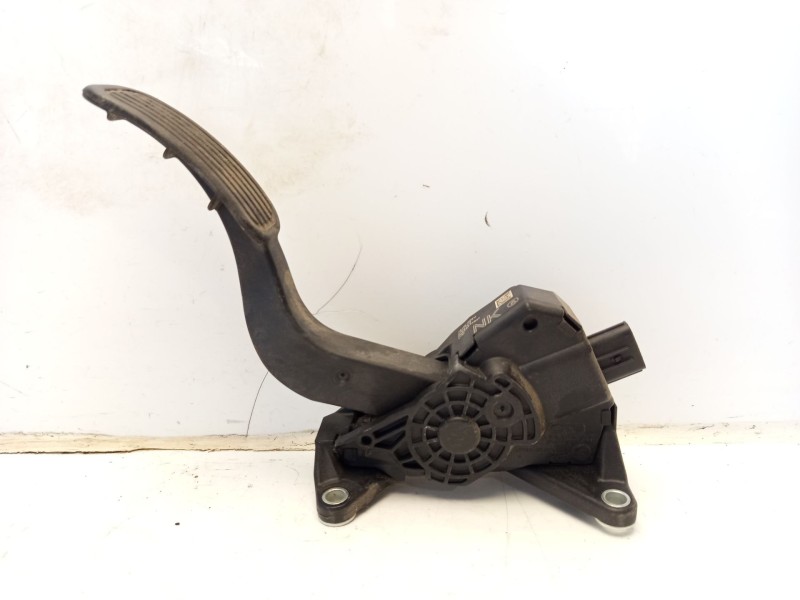 Recambio de pedal acelerador para toyota corolla (e21) hybrid advance referencia OEM IAM 7811002211  