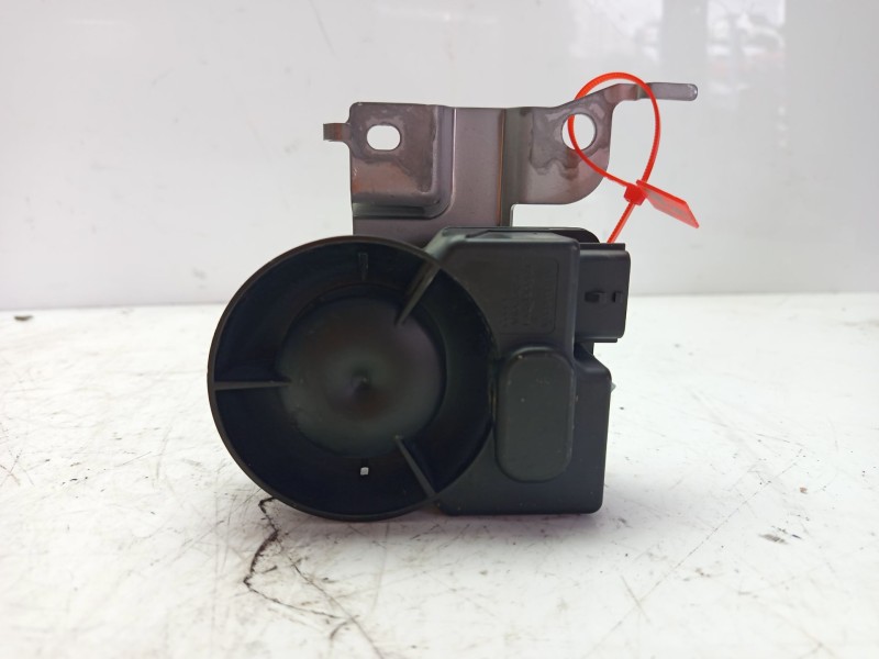 Recambio de sirena alarma para toyota land cruiser (j15) referencia OEM IAM 8904060080  