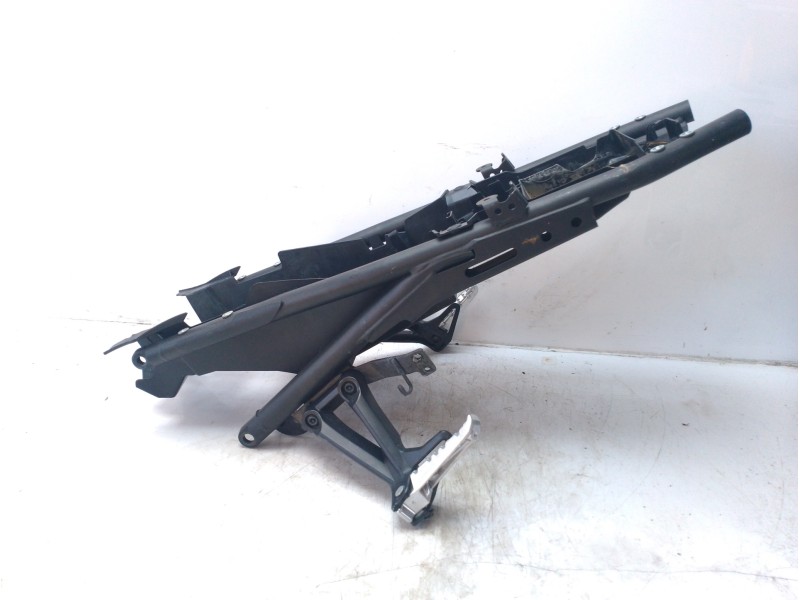 Recambio de subchasis para yamaha mt-09 (7.2013) referencia OEM IAM BS22119000  