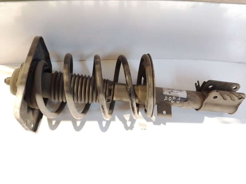 Recambio de amortiguador delantero derecho para peugeot 807 sr referencia OEM IAM   