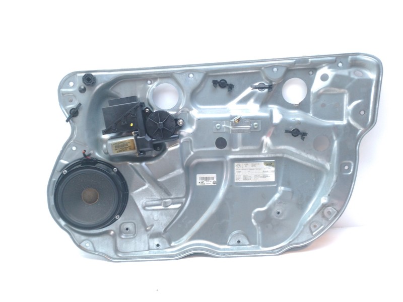 Recambio de elevalunas delantero derecho para volkswagen polo (9n1) gt referencia OEM IAM 6Q4837402H 6Q295981A 
