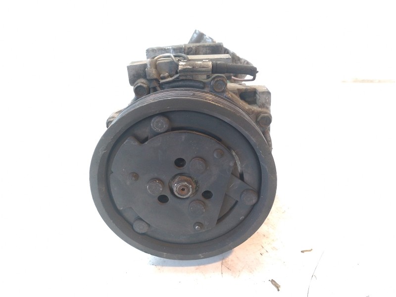 Recambio de compresor aire acondicionado para dacia logan 1.4 cat referencia OEM IAM 8200117767  