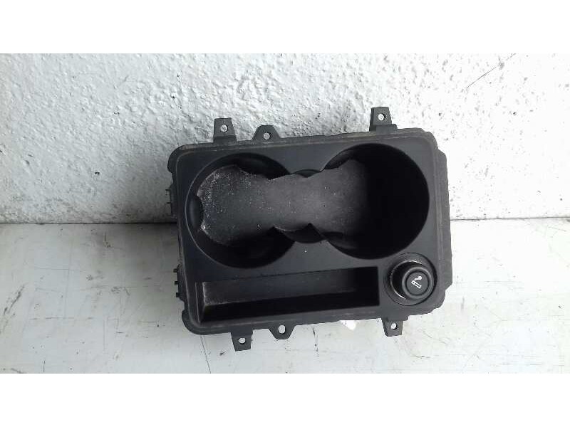 Recambio de moldura para land rover discovery sport hse referencia OEM IAM 16A2652 0000664 221420000