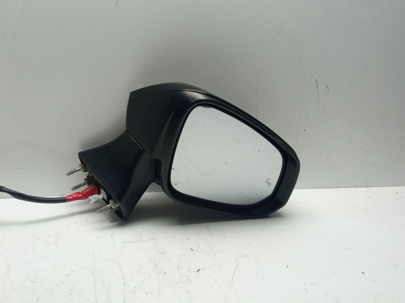 Recambio de retrovisor derecho para toyota corolla (e21) referencia OEM IAM 8791016A70  