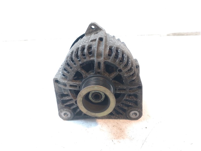 Recambio de alternador para renault megane ii berlina 5p dynamique referencia OEM IAM 8200290215  