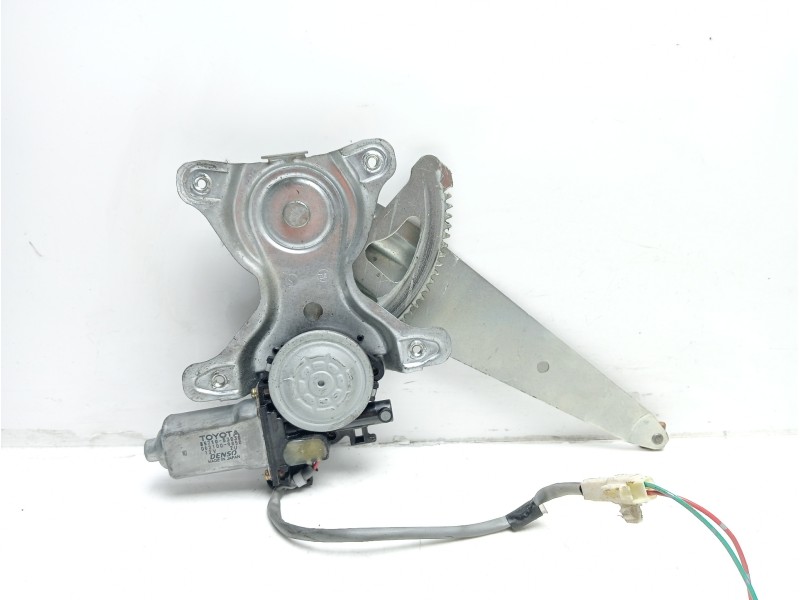 Recambio de elevalunas trasero derecho para lexus is200 (gxe10) 2.0 luxury referencia OEM IAM 8571053030 0621009850 