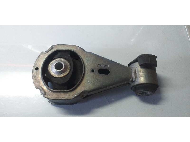Recambio de soporte cambio para renault megane iii berlina 5 p privilege referencia OEM IAM 27488F1  