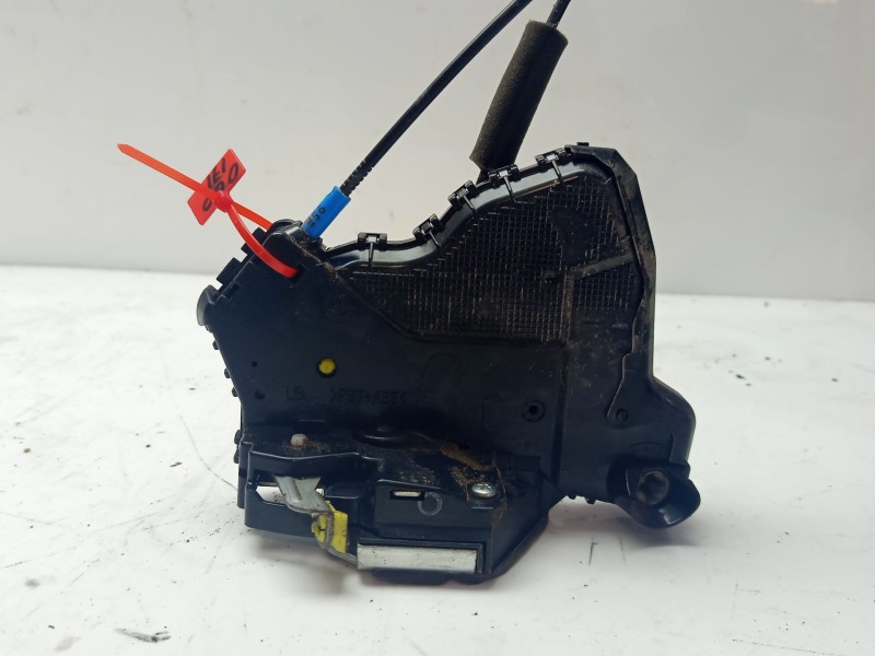 Recambio de cerradura puerta delantera izquierda para toyota land cruiser (j15) referencia OEM IAM 6904042241  