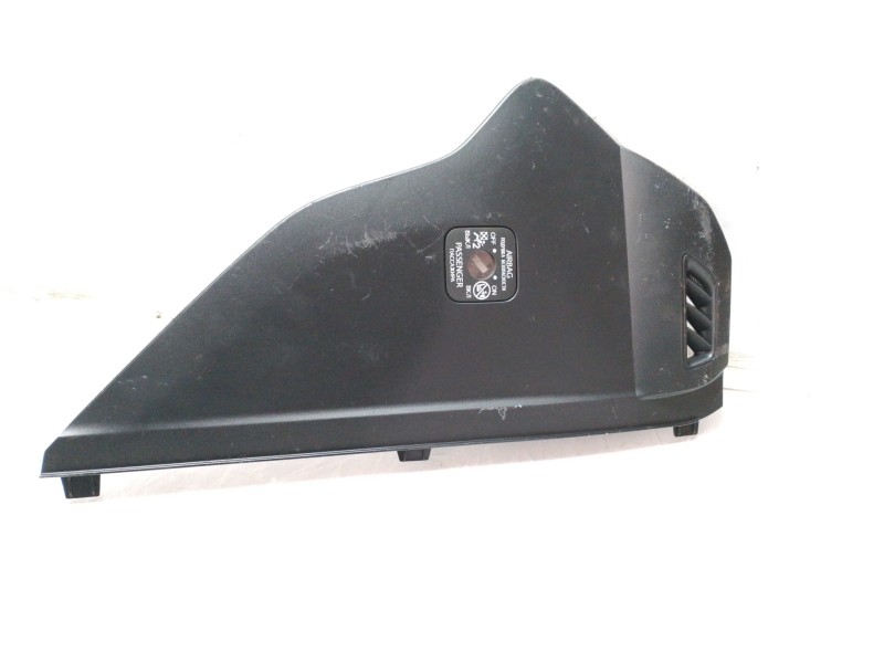 Recambio de moldura para toyota rav4 referencia OEM IAM 5531742080  