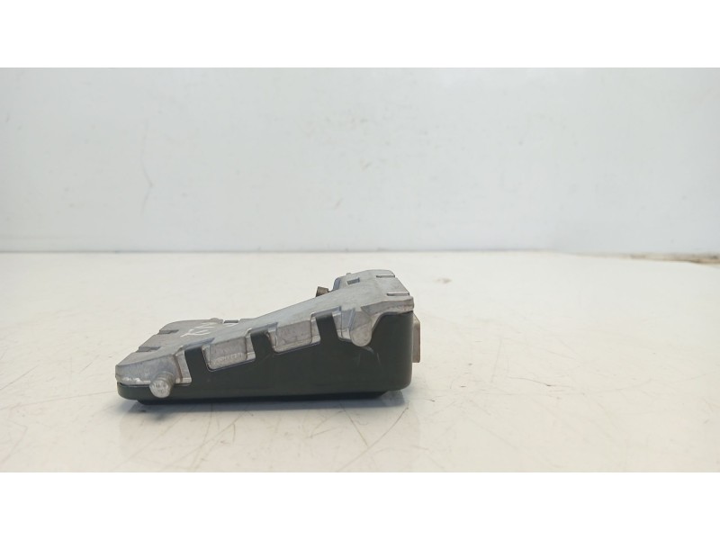 Recambio de modulo electronico para toyota c-hr referencia OEM IAM 8646CF4040  