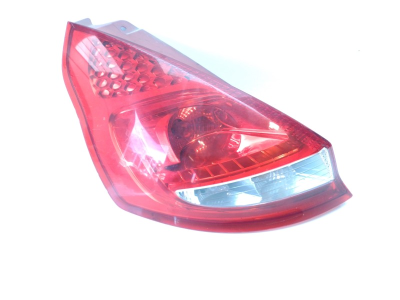 Recambio de piloto trasero izquierdo para ford fiesta (cb1) 1.6 tdci cat referencia OEM IAM 8A6113405A  