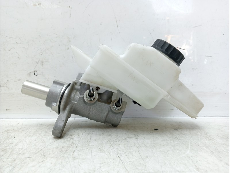 Recambio de bomba freno para toyota yaris hybrid active referencia OEM IAM 47201K9005 204850452 