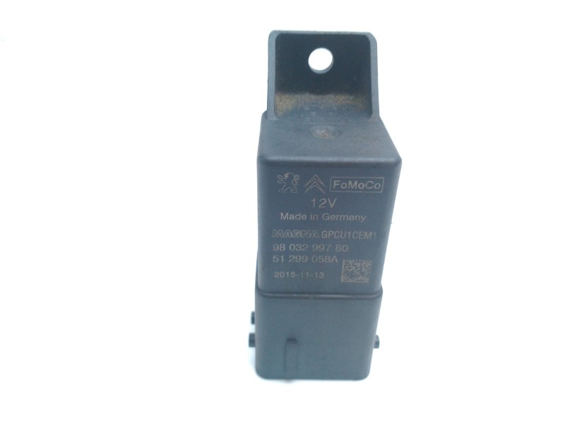 Recambio de caja precalentamiento para citroën jumpy fugón club m referencia OEM IAM 9803299780  