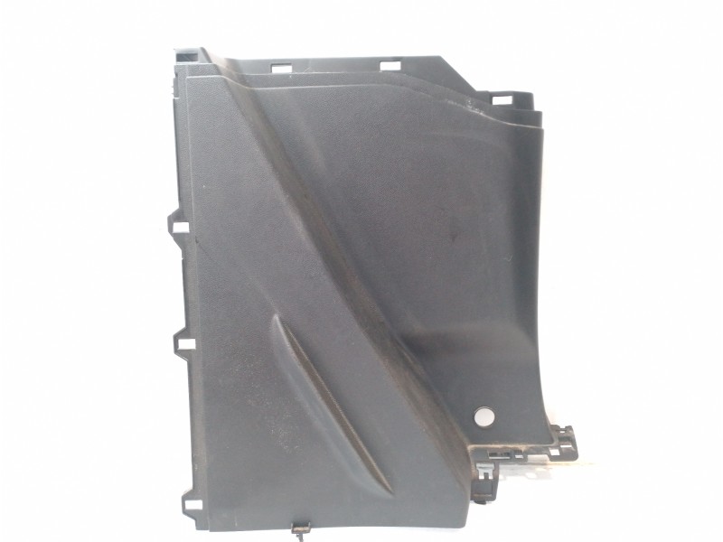 Recambio de molduras traseras para peugeot partner kombi 1.6 blue-hdi fap referencia OEM IAM 7467HL  