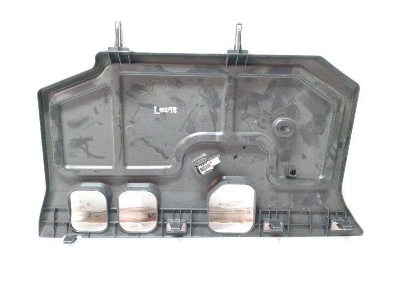 Recambio de moldura para toyota rav4 referencia OEM IAM 5560742080  