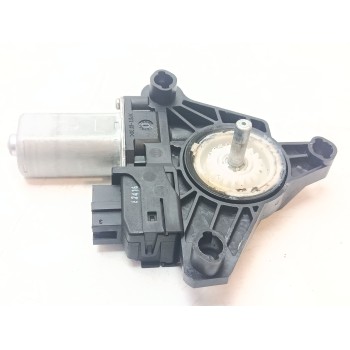 MOTOR ELEVALUNAS TRASERO DERECHO A2139060602 051463100