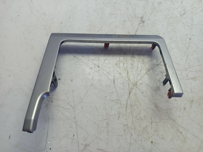 Recambio de moldura para toyota land cruiser (j15) referencia OEM IAM 5882160830  