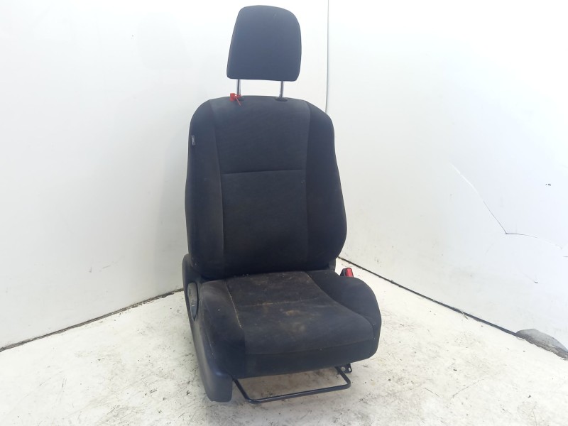 Recambio de asiento delantero derecho para toyota land cruiser (j15) referencia OEM IAM 7107360G7021 7107160K80C5 