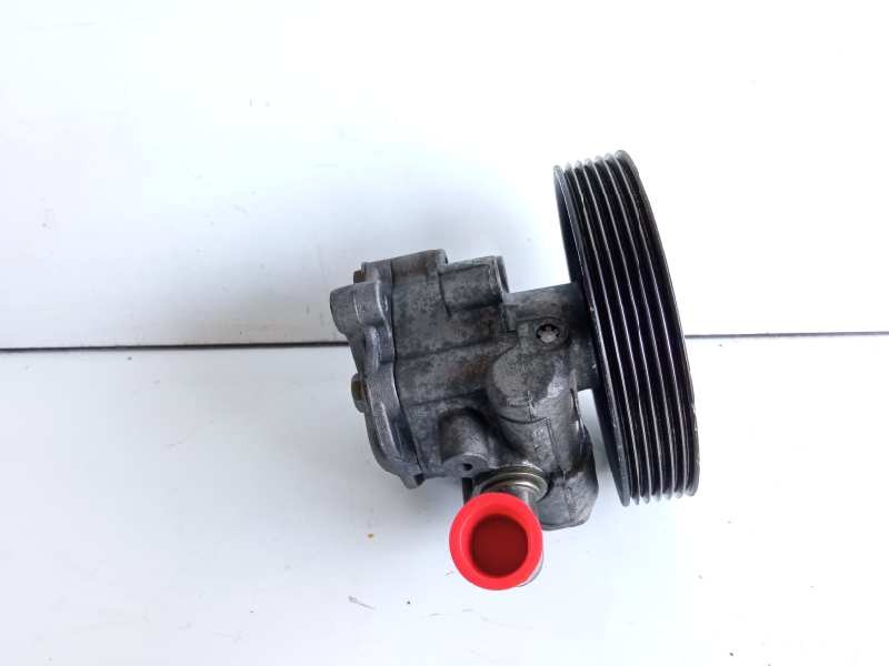 Recambio de bomba servodireccion para ford fusion (cbk) elegance referencia OEM IAM 2S603A696  
