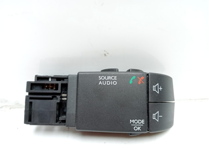 Recambio de mando multifuncion para renault clio iv 0.9 referencia OEM IAM 255522448R 344422023GB 