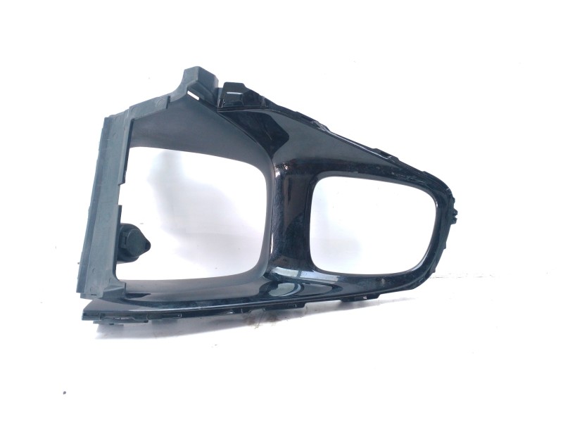 Recambio de moldura para toyota yaris hybrid active referencia OEM IAM 588100D261C2 58833K0131 