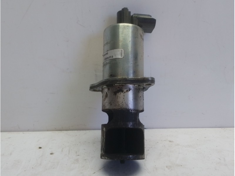 Recambio de valvula egr para volvo v40 familiar 1.9 diesel referencia OEM IAM 8200542997  