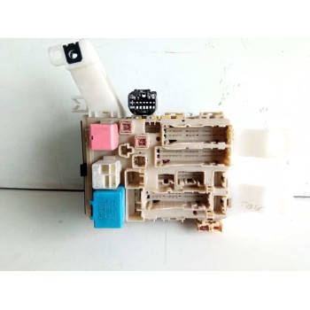 CAJA RELES / FUSIBLES 8274112080 827300F051C 