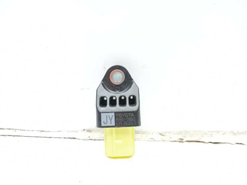 Recambio de modulo electronico para lexus ct (zwa10_) 200h (zwa10_) referencia OEM IAM 8983128060  