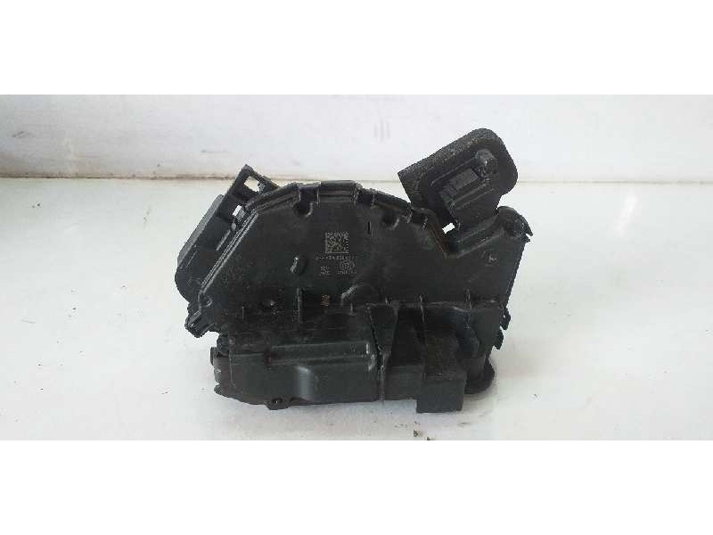 Recambio de cerradura puerta trasera izquierda para skoda yeti ambition referencia OEM IAM 5TA839015  