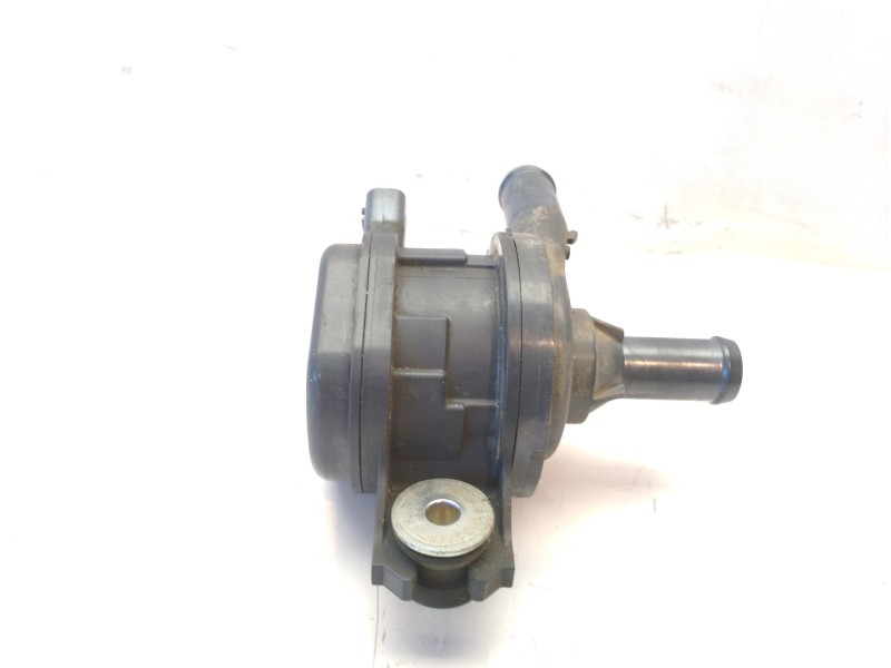 Recambio de valvula intercambio de calefaccion para toyota rav 4 executive hybrid referencia OEM IAM G904042010  